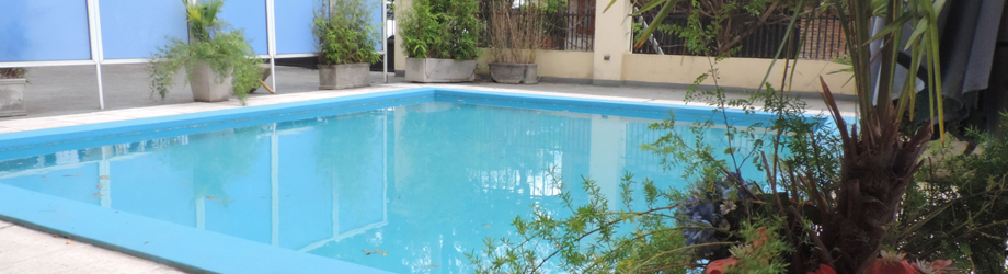 Piscina del apart hotel